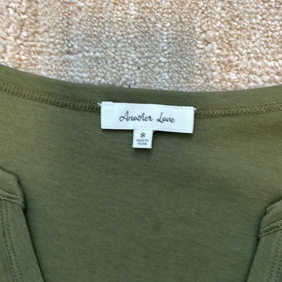 NWT Another Love short sleeve green tee - Picture 6 of 7